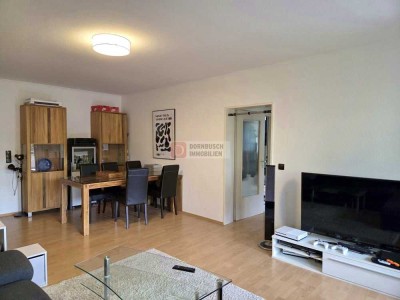 Top!! Gepflegte 4-Zimmer-Wohnung mit Stellplatz, Einbauküche und Loggia