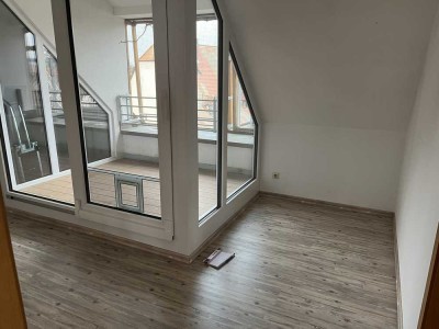 Geschmackvolle 3-Zimmer-Wohnung mit Loggia und Einbauküche in Höchstadt an der Aisch