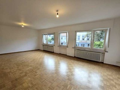 Charmante 2-Zimmer-Stadt-Wohnung mit großzügigem Wohnbereich und ruhigem Schlafzimmer