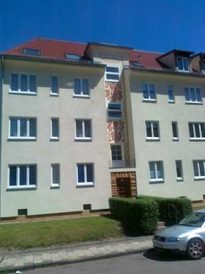 3-RW-Wohnung im sanierten Altbau auf ca. 65 m² mit Balkon
