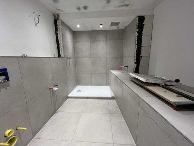 ERSTBEZUG, kernsanierte Single-Wohnung in Handschuhsheim