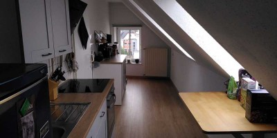 Helle Maisonette-Wohnung mit moderner Küche in zentraler Lage von Rheda