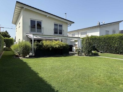Ein Familientraum in Rheinhausen! Super gepflegtes Einfamilienhaus mit ausgebautem Keller