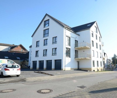 Stilvolle 3-Zimmer-Wohnung mit luxuriöser Innenausstattung mit Balkon und Wintergarten