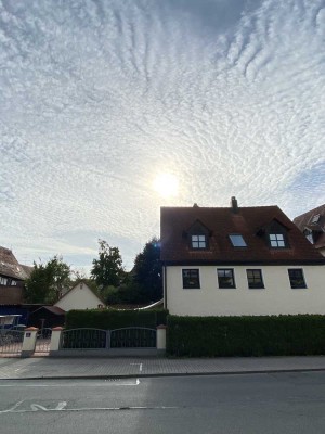 Sanierte 2-Raum-Wohnung mit Einbauküche in Erlangen
