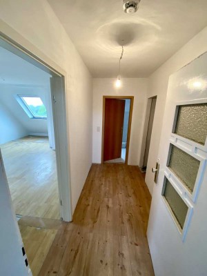 Helle 1,5-Zimmer-Dachgeschosswohnung in Bochum Weitmar-Mark