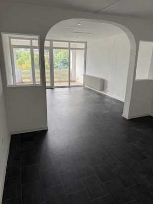 Große Maisonette-Wohnung mit zwei Balkonen in Kaisersesch