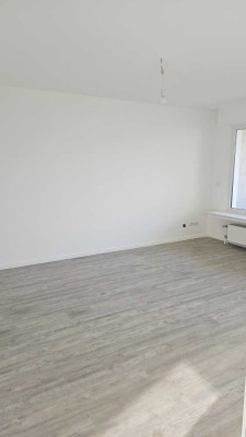 Exklusive 2,5 Zimmer-Erdgeschosswohnung im Mehrfamilienhaus mit Balkon in Kamen