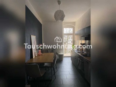 Tauschwohnung: geräumige 2-Zimmer Wohnung mit Balkon (auch WG-geeignet)