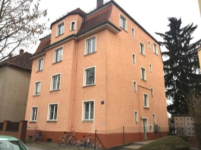 Hübsche und ruhige 2- Zimmer -Altbauwohnung im Ostenviertel