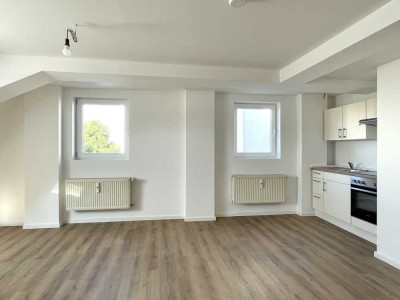 Helle 1,5 Zimmer-Dachgeschosswohnung in Augsburg-Kriegshaber