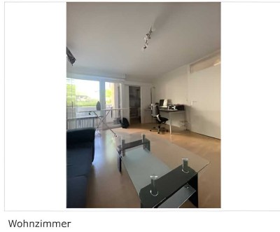 Helle 2-Zimmer Erdgeschosswohnung mit Balkon in Garching