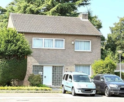 Haus der Möglichkeiten: schnuckeliges freistehendes Einfamilienhaus mit Garage in ruhiger Wohnlage!