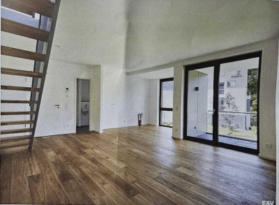 Stilvolle 4-Raum-Maisonette-Wohnung mit geh. Innenausstattung mit Balkon und EBK