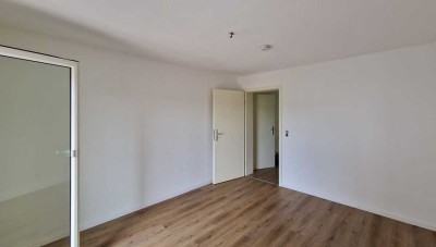 2,5-Zimmerwohnung, großzügige Raumaufteilung, ab sofort