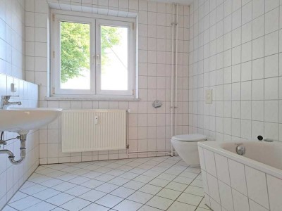 !! Ihre Schlüssel warten auf Sie !! 2-Raumwohnung in Stadtfeld