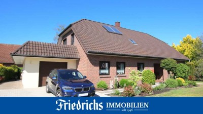 Großzügiges Einfamilienhaus mit Garage, Terrasse und Nebengebäude in Friesoythe-Edewechterdamm