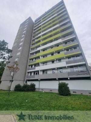 Neu renovierte 1,5 Zi.- Wohnung mit Einbauküche und überdachten Balkon in Hanau Nord-West!