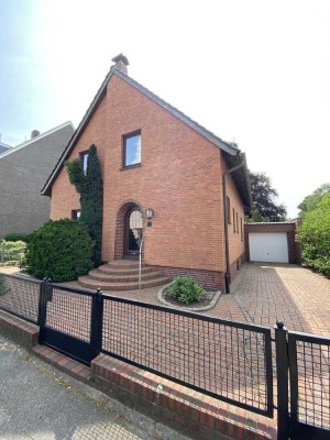 Modernisiertes Einfamilienhaus mit großem Garten