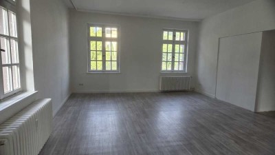 Sehr schöne 3-Zimmer Wohnung mit großer Dachterrasse im 1. OG zentral in Bad Eilsen