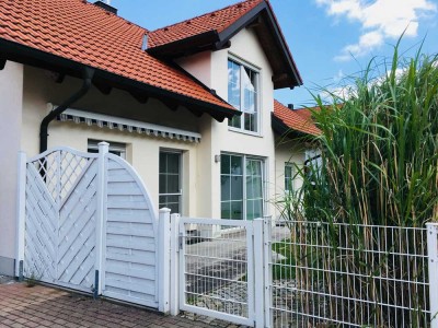 Schönes, geräumiges Haus mit fünf Zimmern in Neufahrn bei Freising