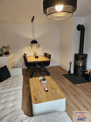 Charmantes Reihenhaus mit Wintergarten!