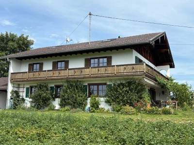 Geschmackvolle, gepflegte 5-Zimmer-Wohnung mit Balkon und EBK in Seehausen am Staffelsee