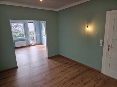 Gepflegte 4-Zimmer Wohnung mit Terrasse in Esslingen am Neckar