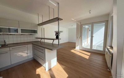 Herzlich Willkommen in dieser sehr gepflegten 3-Zimmerwohnung mit Süd-West-Loggia in München/Bogenha