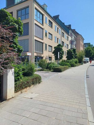 Stilvolle 1-Zimmer-Wohnung mit gehobener Innenausstattung in Regensburg