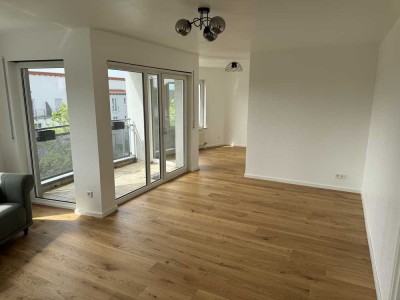 Helle und moderne 3,5 Zimmer Wohnung * Vollständig renoviert * Privatverkauf *