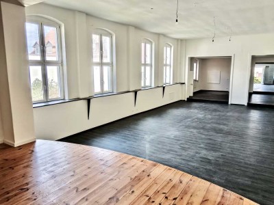 nur 7€ pro m², Riesen Loftfläche in Ragow, TOP Autobahnanbindung, Stadtgenze, ideal für Kreative