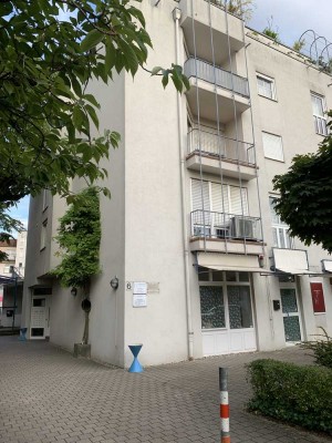 Helle 2,5 ZKB mit 2 Balkon und EBK in Karlsruhe