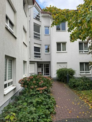 Attraktive 3 Zimmer Dachgeschosswohnung mit Balkon