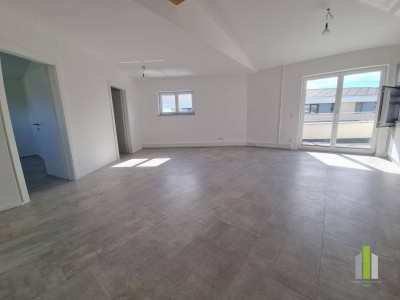 Moderne 2 Zimmer Mitarbeiter- oder Dienstwohnung mit Balkon