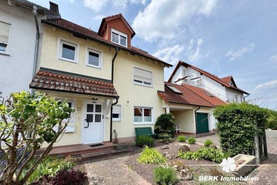 BERK Immobilien – Doppelhaushälfte mit Einliegerwohnung in ruhiger, familienfreundlicher Lage