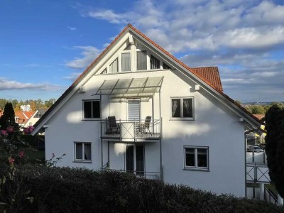 * Sehr schicke Maisonettewohnung 3 ½ Zi. - Tolle Lage mit unverbautem Alpenblick - FN / Berg *