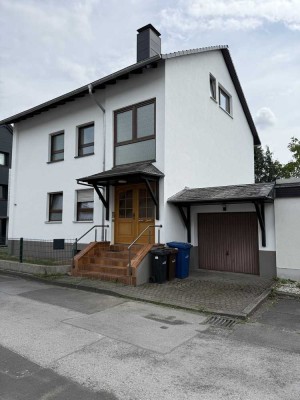Stilvolle 3 Zimmerwohnung in Leverkusen, Opladen. Komplett saniert und modernisiert.