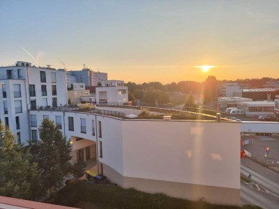 Modernes Zimmer in schöner Whg mit Balkon (vom 01.09. bis 31.12.)