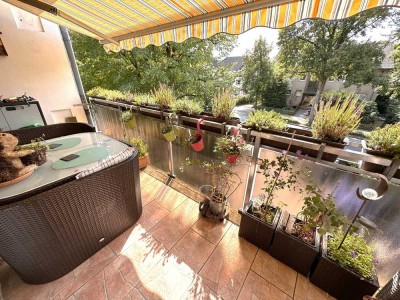 Gepflegte und modernisierte 3 - Zimmer - Eigentumswohnung in zentraler Lage