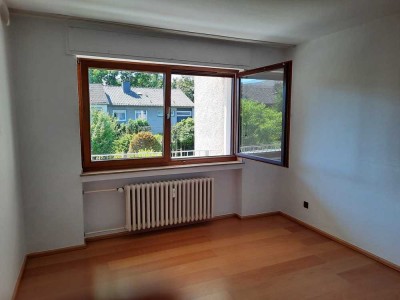 Attraktive 3,5-Zimmer-Wohnung mit Balkon in Voerde-Friedrichsfeld
