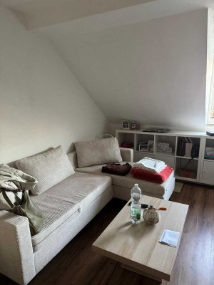 Kleine aber Feine 1-Zimmer Dachgeschosswohnung