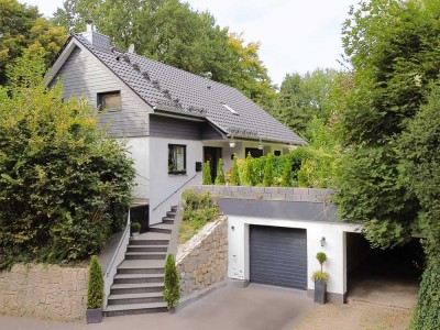 Großzügiges Einfamilienhaus in grüner Umgebung