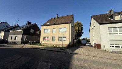 Freistehendes 5-Familienhaus in Essen-Bedingrade, stabil vermietet, Option zur späteren Eigennutzung