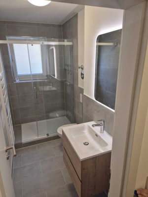Erstbezug nach Sanierung mit Balkon und EBK: Schöne 1-Zimmer-Wohnung mit lux. Innenausstattung