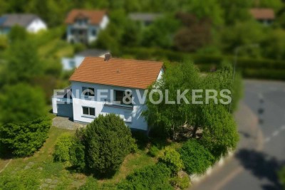 Wertbeständige Immobilie mit herrlichem Ausblick übers Maintal