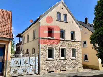 Charmantes, umfangreich renoviertes Einfamilienhaus in zentraler Wohnlage!