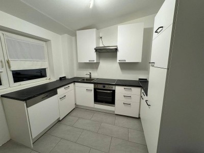 2-ETAGEN-WOHNUNG - Maisonette-MIT LOGGIA und STELLPLATZ!