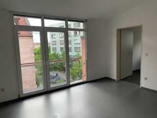 Helle 2 Zimmer Wohnung direkt neben Nordklinikum