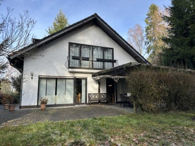 Familien-Idylle am Waldrand vor den Toren Wiesbadens